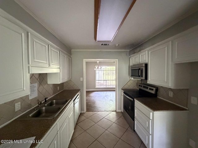 118 Scottdale Drive, Jackson, MS 39212