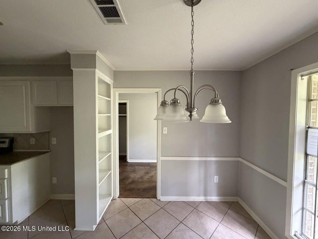 118 Scottdale Drive, Jackson, MS 39212