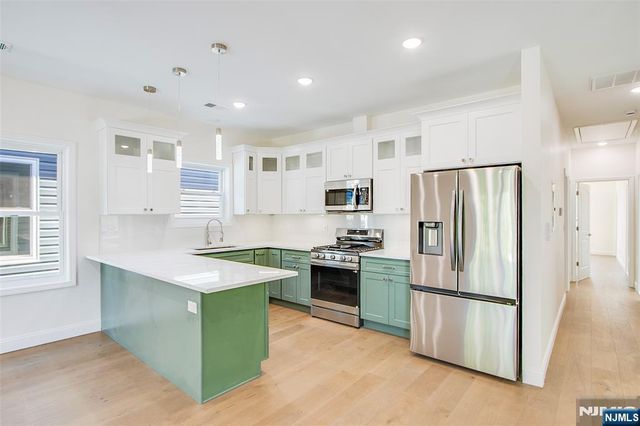 194 Amherst Street, East Orange, NJ 07018