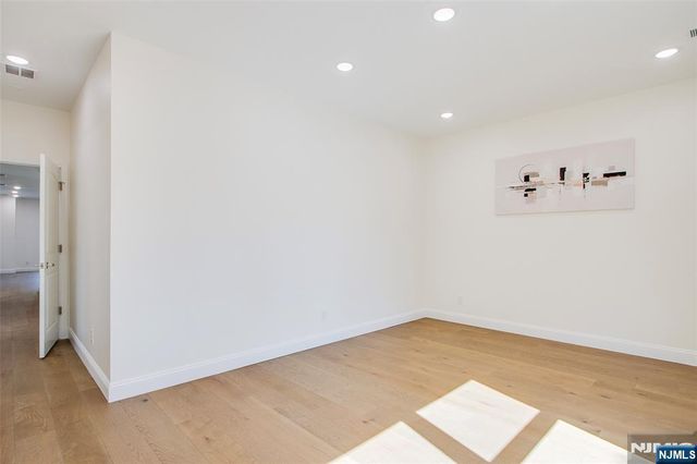 194 Amherst Street, East Orange, NJ 07018