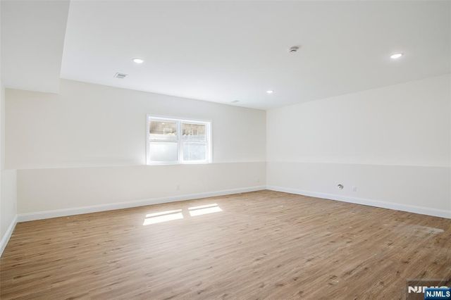 194 Amherst Street, East Orange, NJ 07018