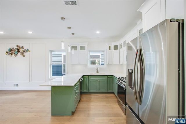 194 Amherst Street, East Orange, NJ 07018