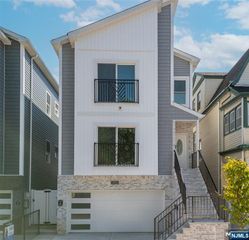 194 Amherst Street, East Orange, NJ 07018