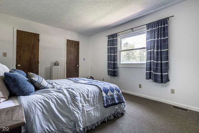 999 E Manito Trail, Greensburg, IN 47240