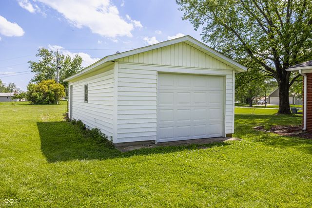 999 E Manito Trail, Greensburg, IN 47240
