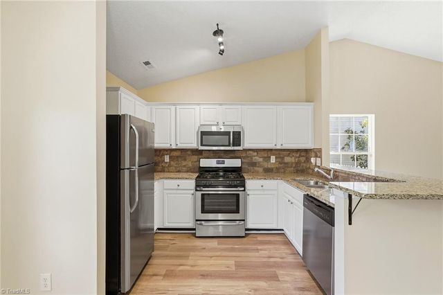 4401 Brecon Lane, Greensboro, NC 27407