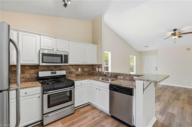 4401 Brecon Lane, Greensboro, NC 27407
