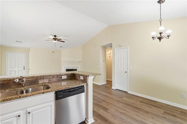 4401 Brecon Lane, Greensboro, NC 27407