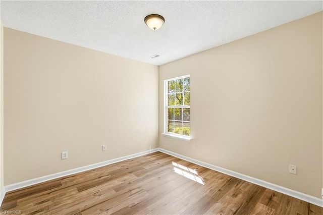 4401 Brecon Lane, Greensboro, NC 27407