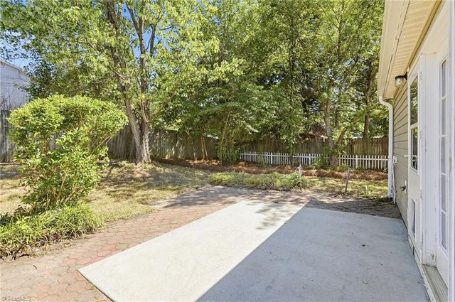 4401 Brecon Lane, Greensboro, NC 27407