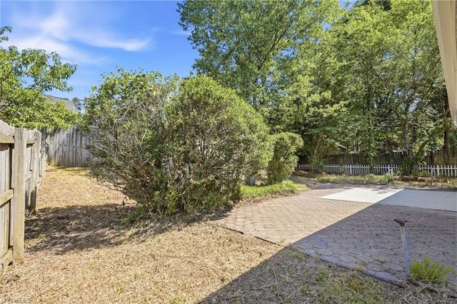 4401 Brecon Lane, Greensboro, NC 27407