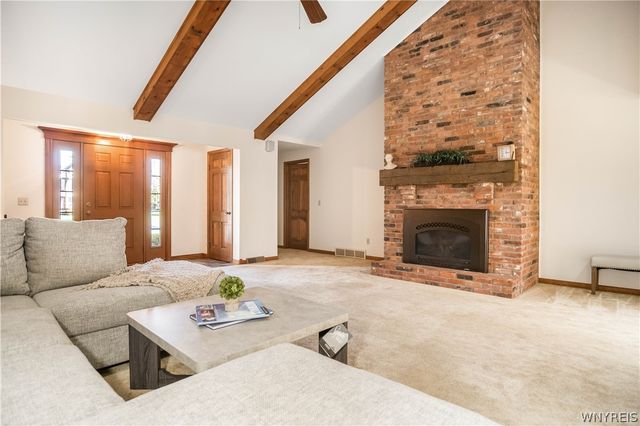 4660 Oakwood Lane, Clarence, NY 14031