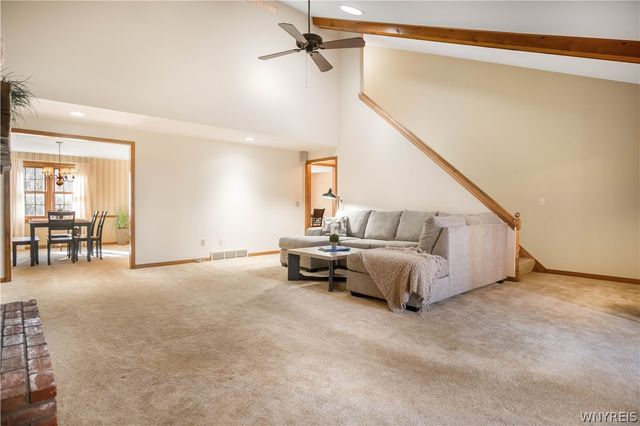 4660 Oakwood Lane, Clarence, NY 14031