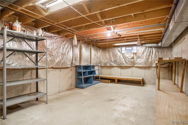 4660 Oakwood Lane, Clarence, NY 14031