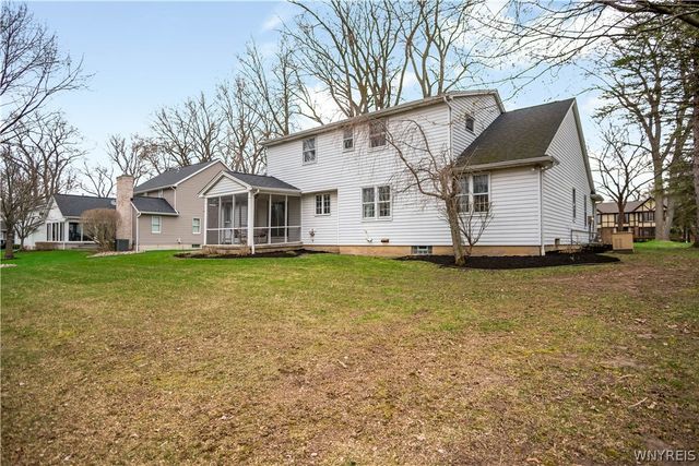 4660 Oakwood Lane, Clarence, NY 14031