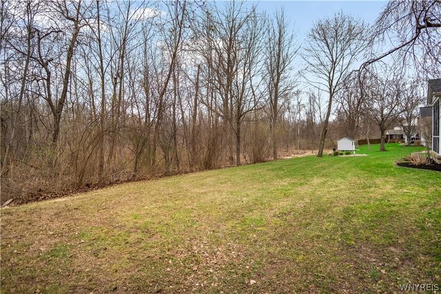 4660 Oakwood Lane, Clarence, NY 14031