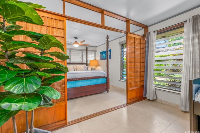 68-615 Farrington Highway 5B, Waialua, HI 96791