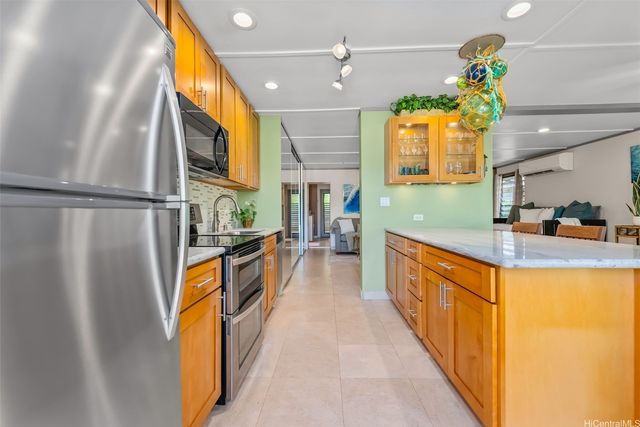 68-615 Farrington Highway 5B, Waialua, HI 96791