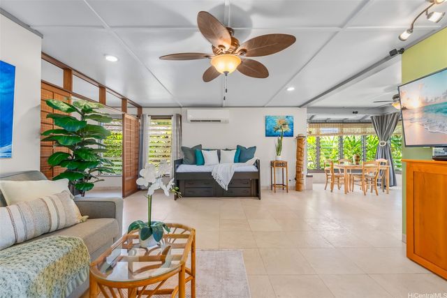 68-615 Farrington Highway 5B, Waialua, HI 96791