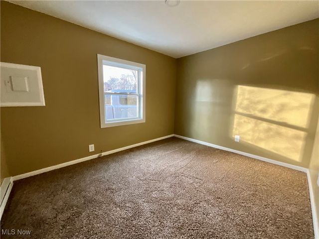 6566 Earl Avenue, Madison, OH 44057