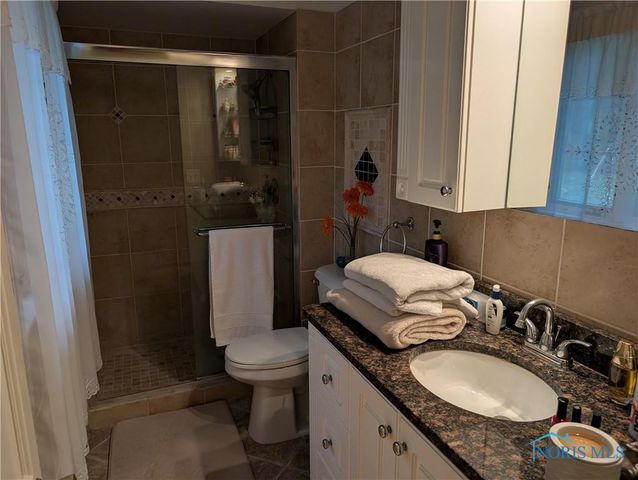 5844 Swan Creek Drive, Toledo, OH 43614