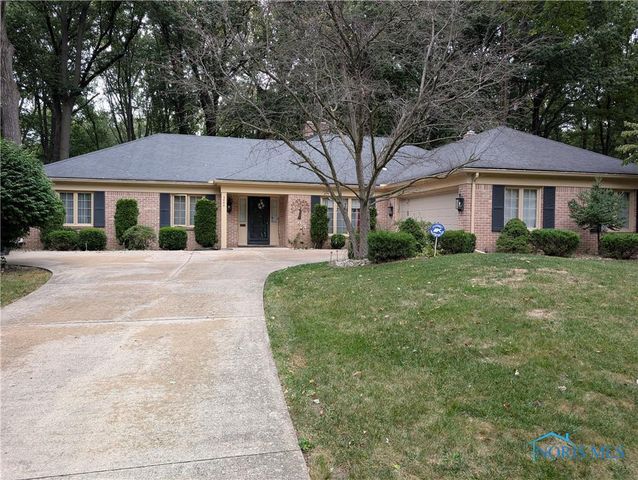 5844 Swan Creek Drive, Toledo, OH 43614