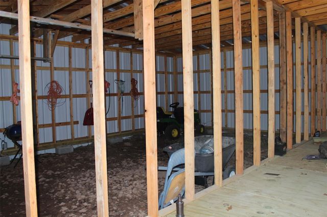 479 Private 1581 Drive, Hallettsville, TX 77964