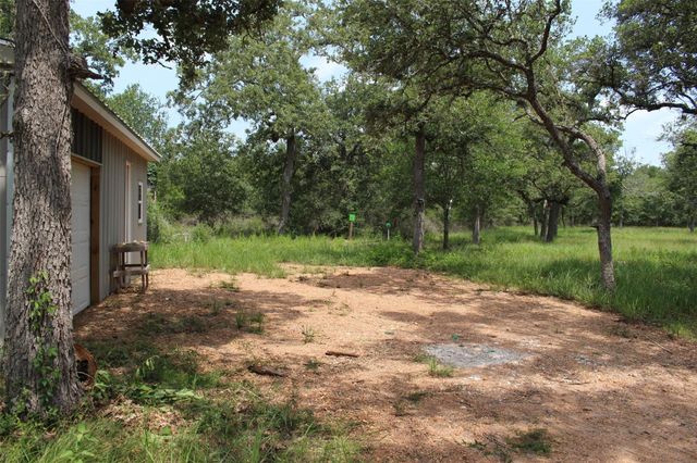479 Private 1581 Drive, Hallettsville, TX 77964