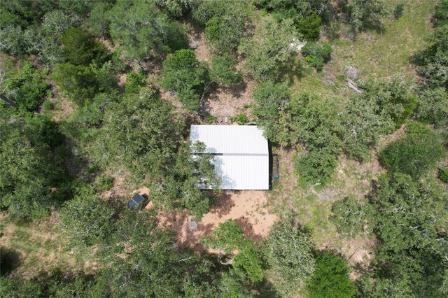 479 Private 1581 Drive, Hallettsville, TX 77964