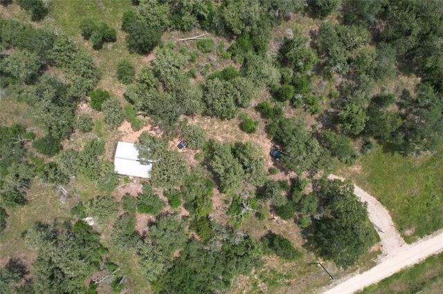 479 Private 1581 Drive, Hallettsville, TX 77964