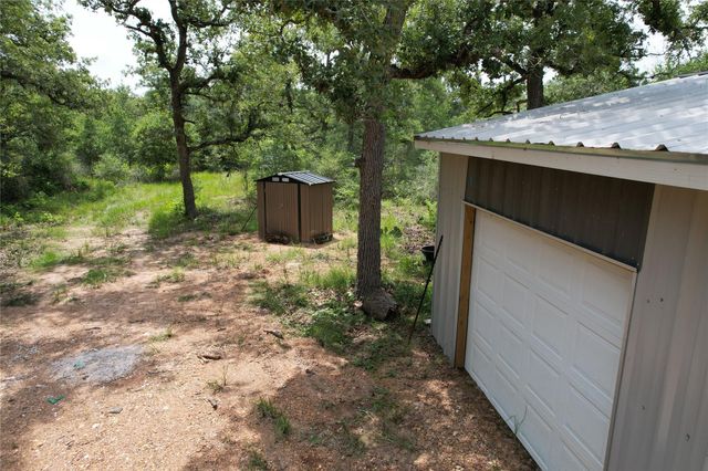 479 Private 1581 Drive, Hallettsville, TX 77964