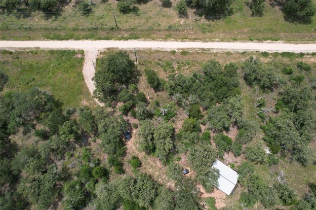 479 Private 1581 Drive, Hallettsville, TX 77964