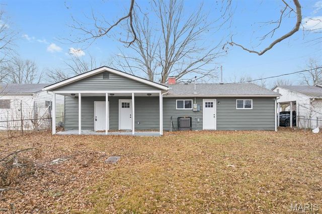 1110 Saint Marcella Drive, Cahokia, IL 62206