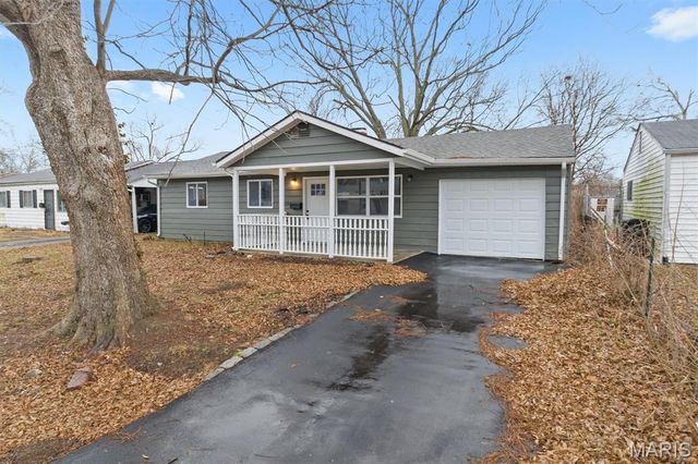 1110 Saint Marcella Drive, Cahokia, IL 62206