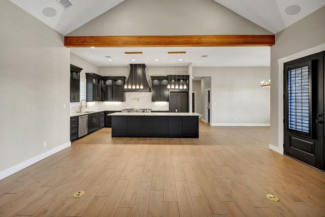 5708 E County Rd 93, Midland, TX 79706