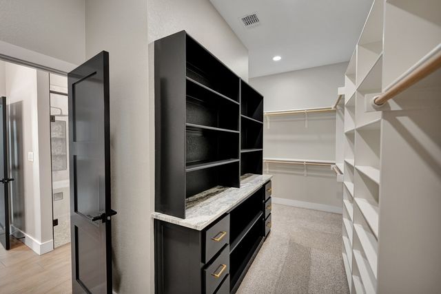 5708 E County Rd 93, Midland, TX 79706