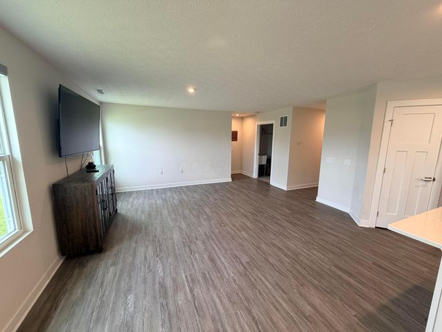6575 Turning Stone Loop, Canal Winchester, OH 43110