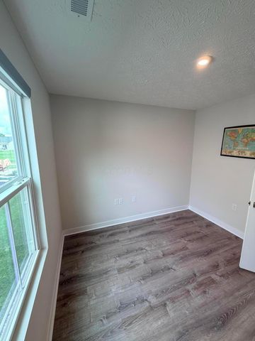 6575 Turning Stone Loop, Canal Winchester, OH 43110