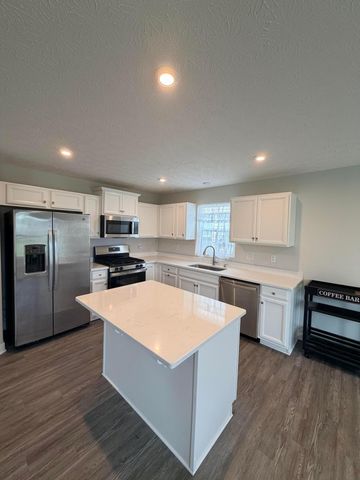 6575 Turning Stone Loop, Canal Winchester, OH 43110
