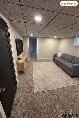 6038 Hickory Street, Omaha, NE 68106