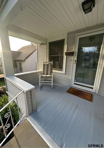 6038 Hickory Street, Omaha, NE 68106
