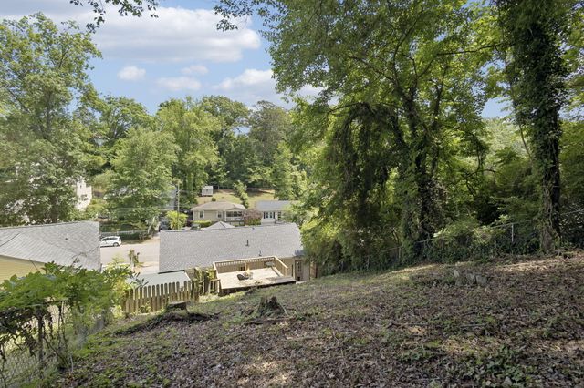 1004 Dartmouth Street, Chattanooga, TN 37405