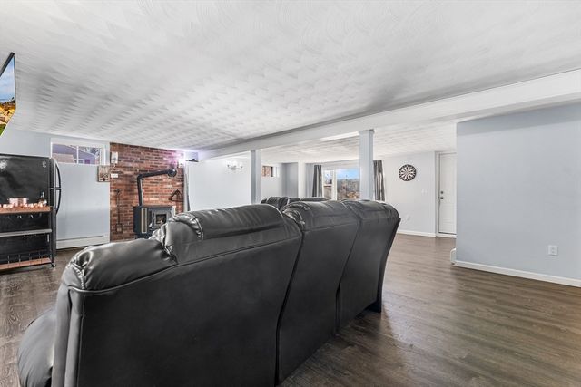 61 Lowell Street, Wilmington, MA 01887