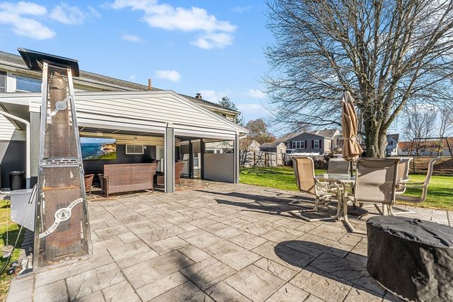 61 Lowell Street, Wilmington, MA 01887