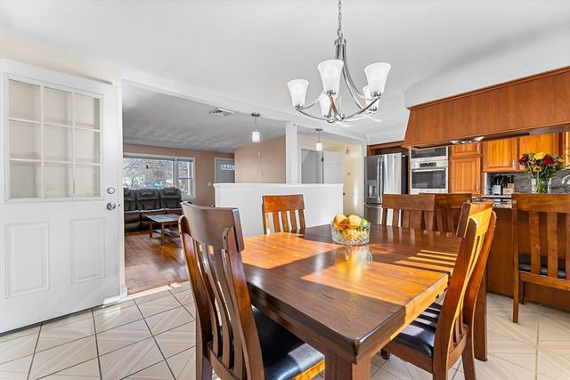 61 Lowell Street, Wilmington, MA 01887