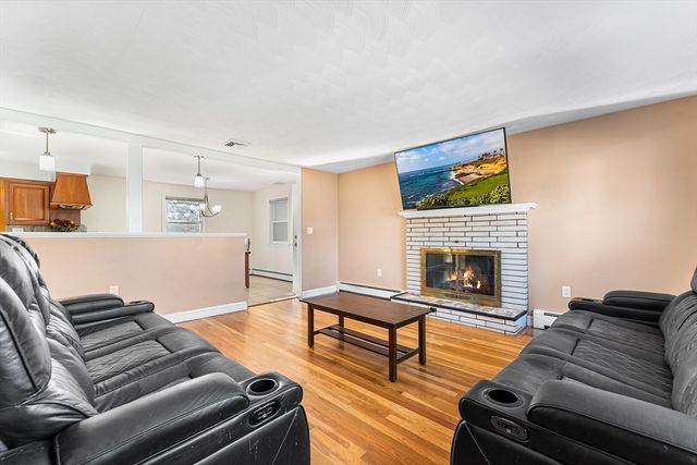 61 Lowell Street, Wilmington, MA 01887