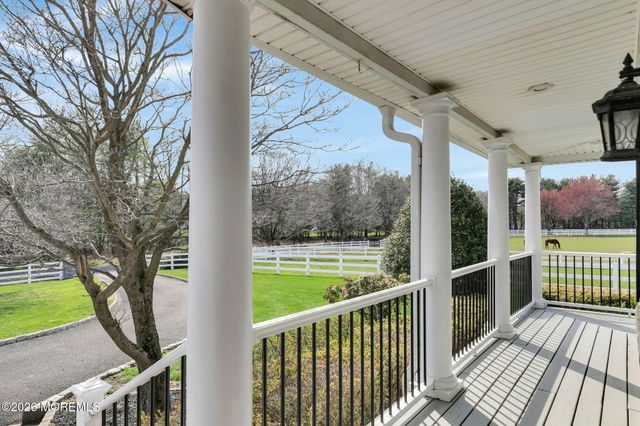 10 Paddock Lane, Colts Neck, NJ 07722
