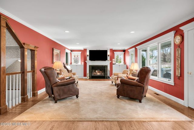 10 Paddock Lane, Colts Neck, NJ 07722
