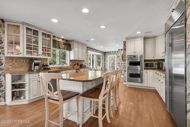 10 Paddock Lane, Colts Neck, NJ 07722