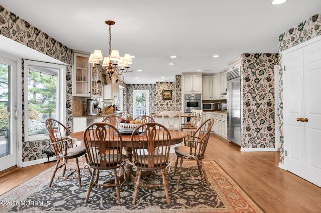 10 Paddock Lane, Colts Neck, NJ 07722
